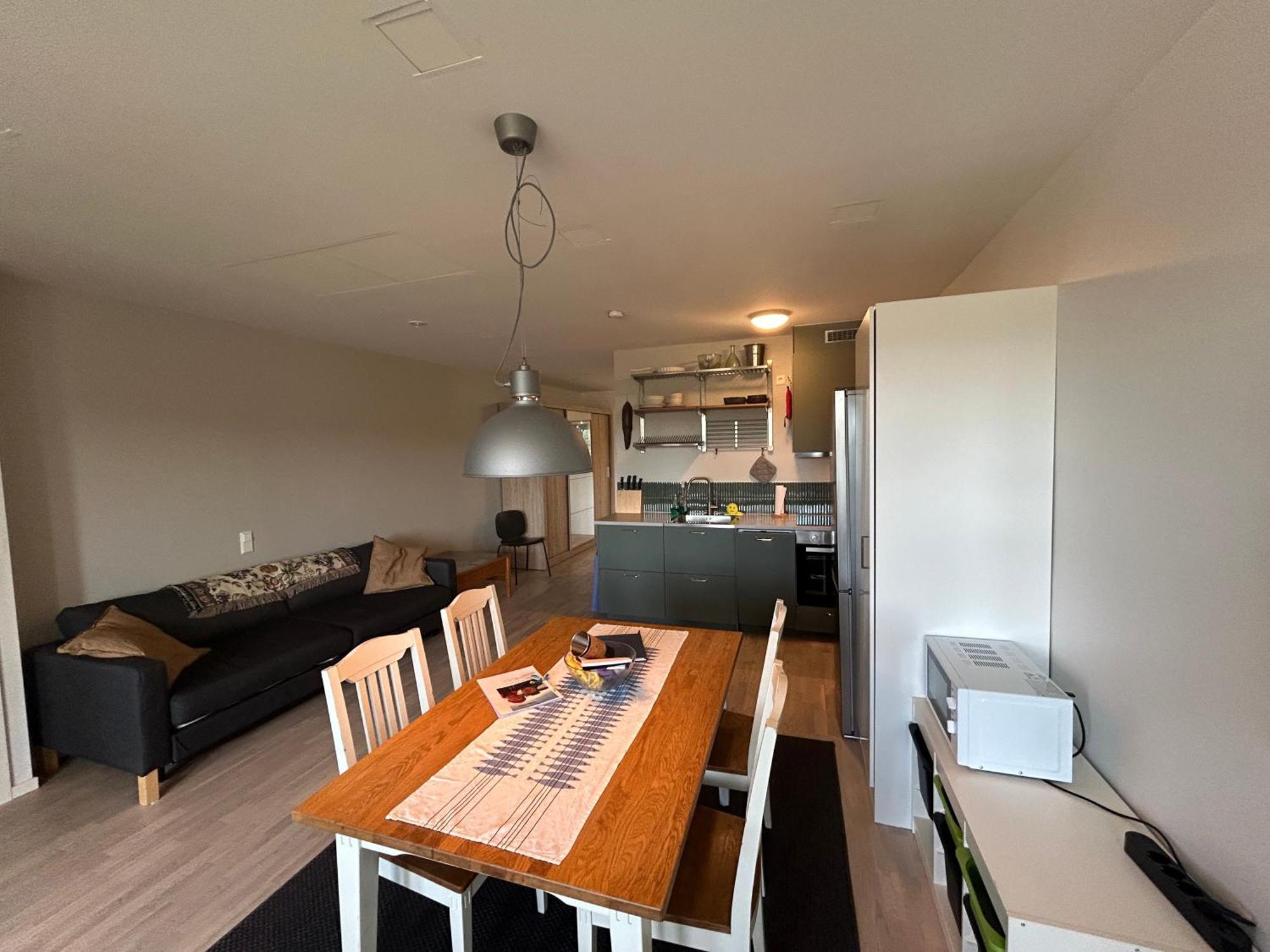 Newly Built Bright Apartment, Close To Everything If You Want To Visit Stockholm, You Will Find The Perfect Accommodation Here! Ferry Line 80 Makes It Very Convenient And Easy To Get To The City Center ناكا المظهر الخارجي الصورة