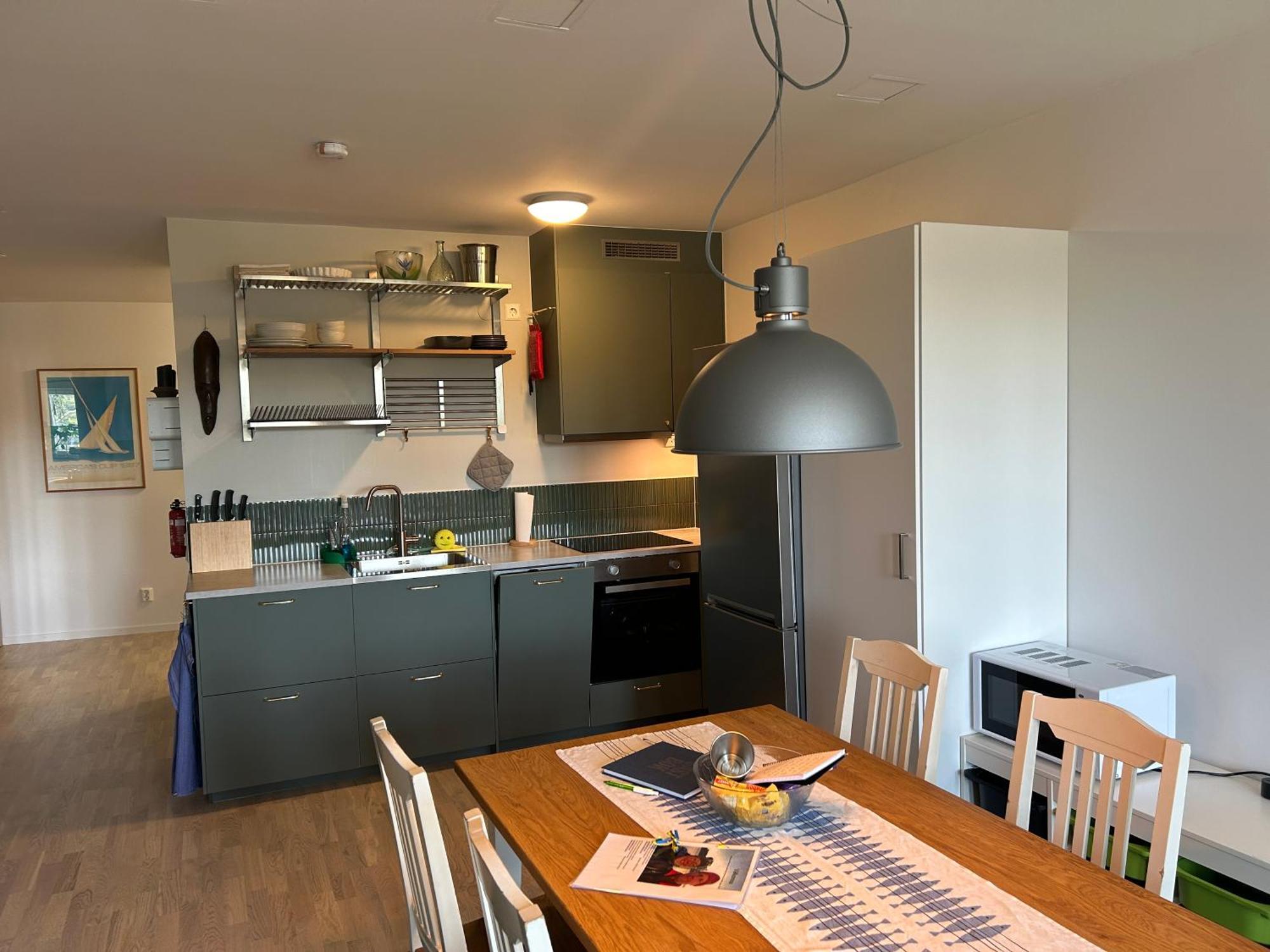 Newly Built Bright Apartment, Close To Everything If You Want To Visit Stockholm, You Will Find The Perfect Accommodation Here! Ferry Line 80 Makes It Very Convenient And Easy To Get To The City Center ناكا المظهر الخارجي الصورة